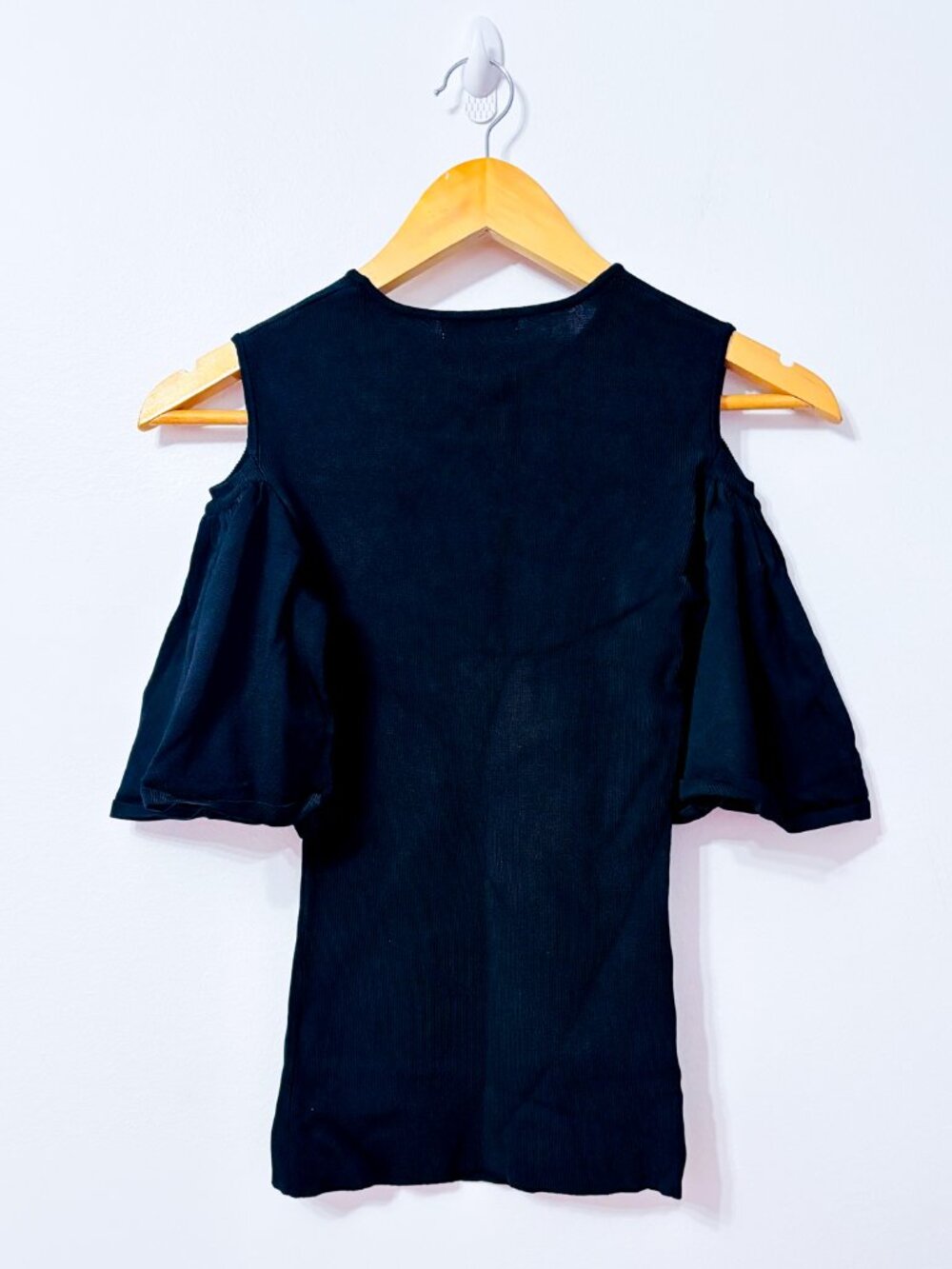 GANNI Black Ribbed Cold Shoulder Ruffle Sleeve Knit Top Small - Picture 5 of 5